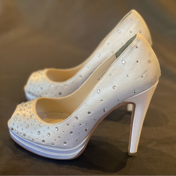 Size 7 White satin, rhinestone embellished, open toe platform heels - Picture 3 of 10